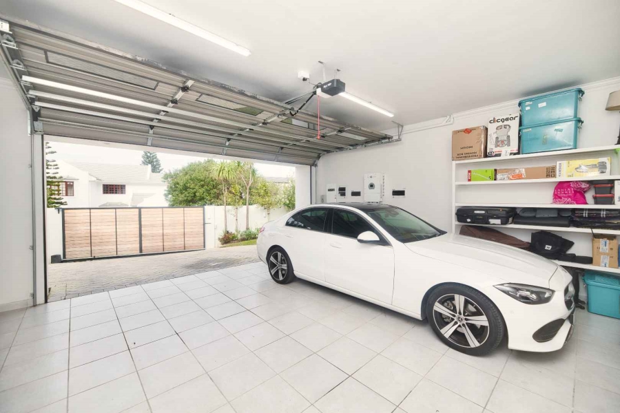 6 Bedroom Property for Sale in Hermanus Heights Western Cape